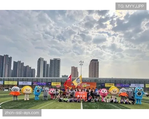 德甲俱乐部联合发起“全民足球周”，超过500个业余球场免费开放